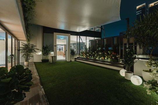 TUTAN Skyline Courtyard